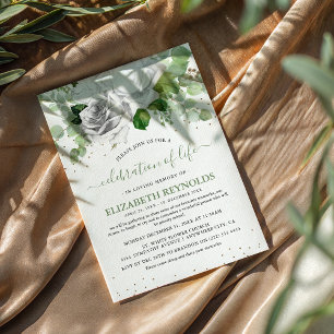 Weiße Blume und Grünpflanzen Einladung