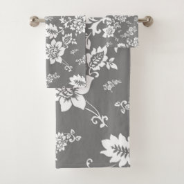 Weiße Blüte auf ultimativem grauen Hintergrund Badhandtuch Set