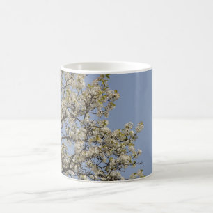 Weiße Blüten, Kann mit Text angepasst werden Kaffeetasse
