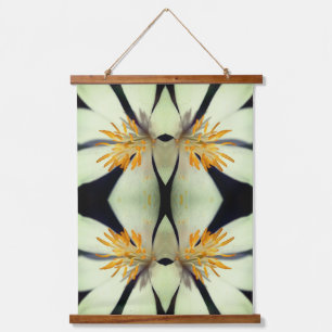 Weiße Blutwurz-Blüten Nahaufnahme Abstract Wandteppich Mit Holzrahmen