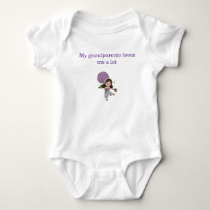 Weiße Bodysuits. Baby Strampler