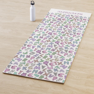 Weiße Buchstaben Yogamatte