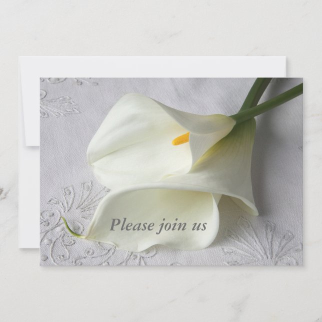 Weiße calla lilies auf Leinenhochzeit Einladung (Vorderseite)
