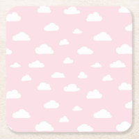 Weiße Cartoon-Wolken auf rosa Hintergrundmuster
