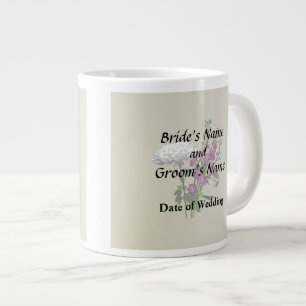 Weiße Chrysanthemen und violette Löwenmäuler Jumbo-Tasse