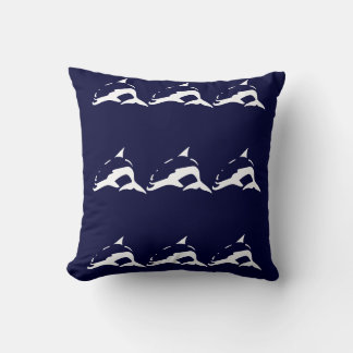 Weiße DOLPHIN-Streifen auf marineblau Kissen