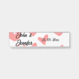 weiße einfache minimale Textstil-Hochzeit rotes He Türschild