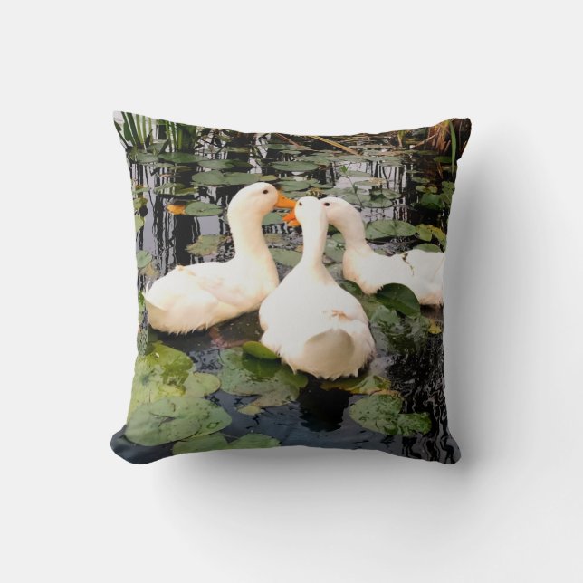 Weiße Enten, Lilienpads, Fesseln, Seeufer Kissen (Vorderseite)