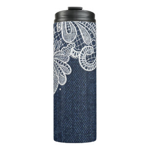 WEISSE FLÄCHE SCHAUEN AUF BLUE DENIM SEHEN TEXTUR. THERMOSBECHER