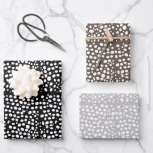 Weiße Flecken auf Papierblättern für die Umhüllung Geschenkpapier Set