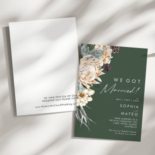 Weiße Flora   Dark Green Elopement Ankündigung