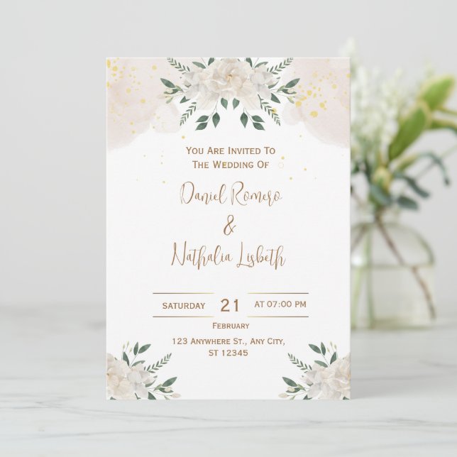 Weiße Flora Elegante Einladung zur Hochzeit (Stehend Vorderseite)