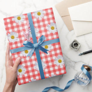 Weiße Gänseblümchen auf rot-weiß kariert Geschenkpapier
