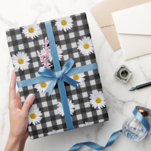Weiße Gänseblümchen auf schwarz-weißem Gingham Geschenkpapier