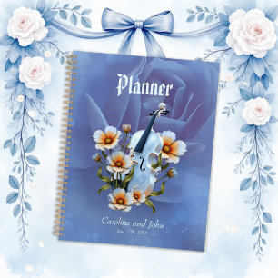 Weiße Geige mit Blume - Elegante Musik und Natur Planer