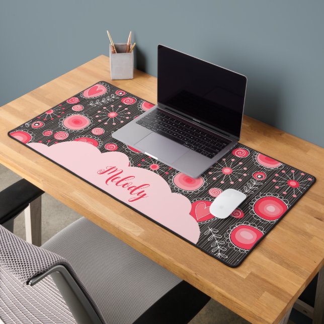 Weiße graue Herzen und Blume Blumenname Schreibtischunterlage (Büro 2)