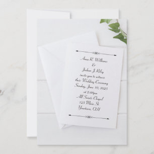weiße Hochzeitseinladung mit Umschlag mit Efeu Einladung