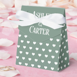 Weiße Hochzeitshöre auf Grün Geschenkschachtel