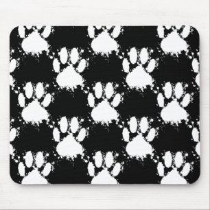 Weiße Hundeschlittenmuster mit farbigem Spritzer Mousepad