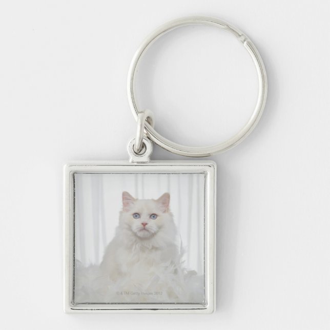 Weiße Katze mit Federn Schlüsselanhänger (Vorne)