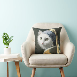 Weiße Katze mit Perlenohrring-Gemälde Kissen