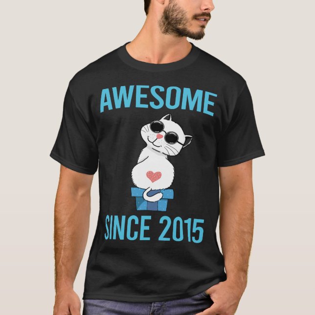 Weiße Katze - Phantastisch seit 2015 T-Shirt (Vorderseite)