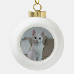 Weiße Katze Zazzle_Growshop. Keramik Kugel-Ornament