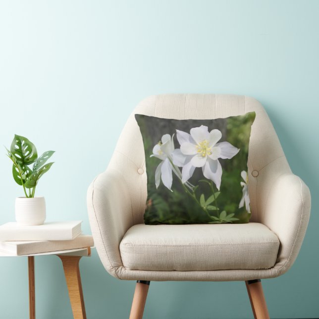 Weiße Kolumbin Blume Naturfotografie Kissen (Stuhl )