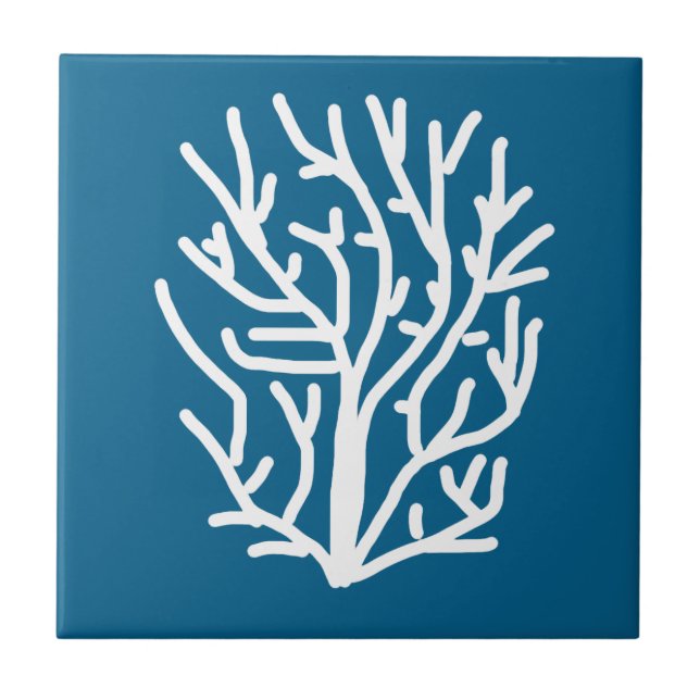 Weiße Korallen auf blauem Wasser Fliese (Vorderseite)