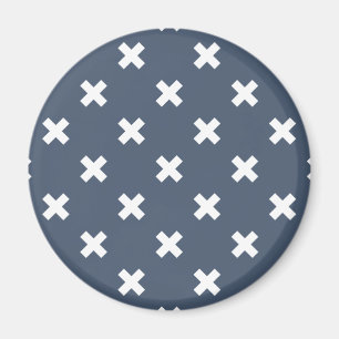 Weiße Kreuzstiche auf blau-grau Magnet