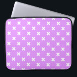 Weiße Kreuzstiche auf Lila Laptopschutzhülle<br><div class="desc">Weiße Kreuzstiche auf Lila</div>