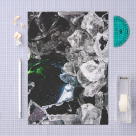 Weiße Kristalle im schwarzen Weltraum Seidenpapier