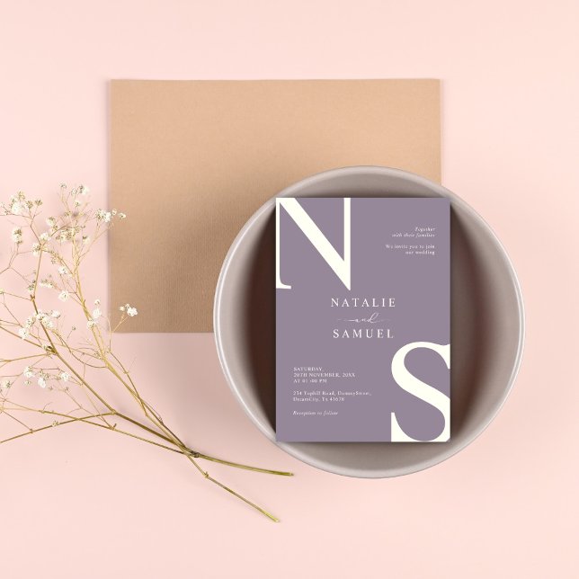 Weiße Lila Minimalistische Elegante kühne Initiale Einladung (Von Creator hochgeladen)