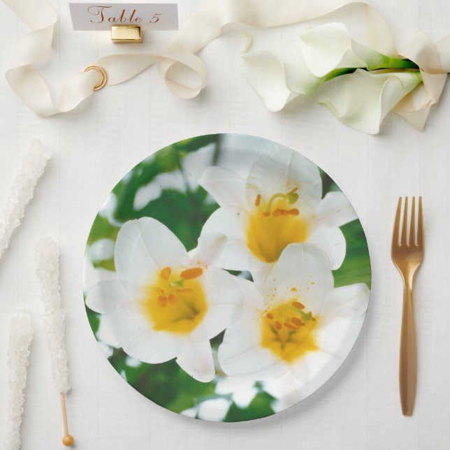 Weiße Lilien - Symbol der Liebe Pappteller (Hochzeit)