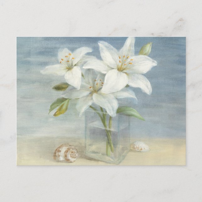 Weiße Lilien und Muscheln Postkarte (Vorderseite)