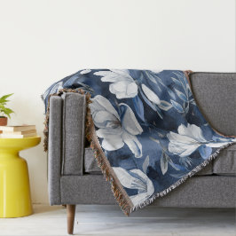 Weiße Magnolia-Blume, blauer Hintergrund Decke