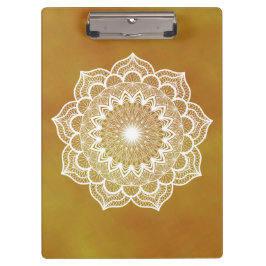 Weiße Mandala auf goldenem Hintergrund Klemmbrett