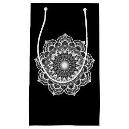 Weiße Mandala auf schwarzem Hintergrund Kleine Geschenktüte