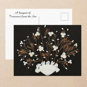 Weiße Muschel-Blumenstrauß dramatisches Schwarz Postkarte