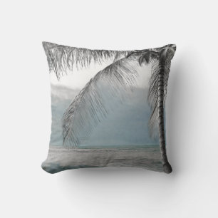 Weiße Palm-Kokosnusspalme Elegantes Strandparadies Kissen