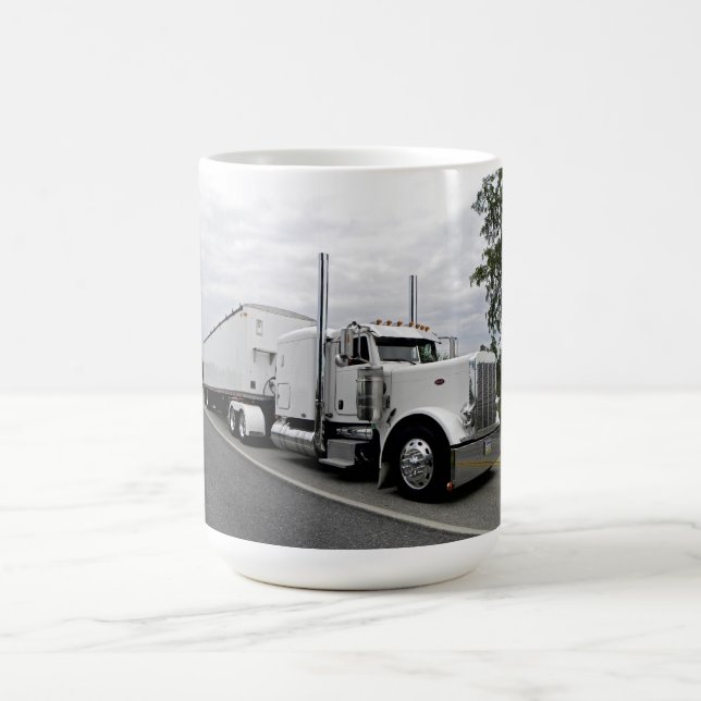 Weiße Peterbilt 379 Tasse (Mittel)