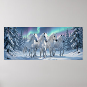 Weiße Pferde unter dem Nordlicht im Winterwald Poster