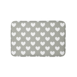 Weiße Polka Herzen auf Pussywillow Gray Badematte