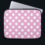 Weiße Polka-Punkte auf hellrosa Laptopschutzhülle<br><div class="desc">Weiße Polka-Punkte auf hellrosa</div>