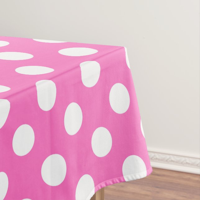 Weiße Polka-Punkte auf rosa Tischdecke (Beispiel)