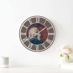 Weiße römische Ziffern Rand Dusty Brown Foto hinzu Große Wanduhr