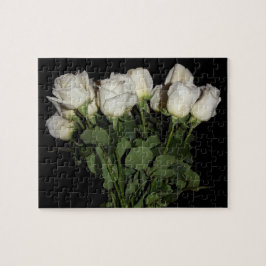 Weiße Rose mit langgestampften Stangen im Vase Jig