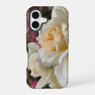Weiße Rose mit Regentropfen iPhone 16 Hülle