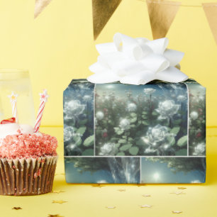 Weiße Rosen im Zaubergarten Geschenkpapier