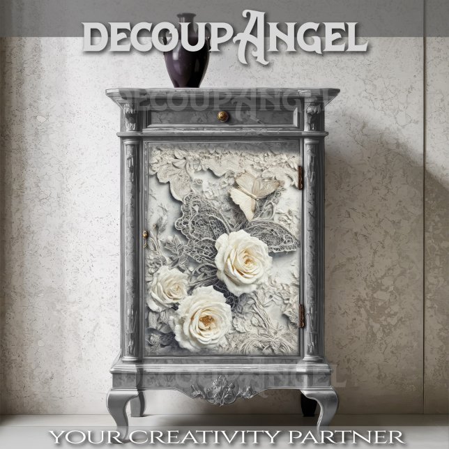 Weiße Rosen mit Stickereien und Schmetterling Seidenpapier (Von Creator hochgeladen)